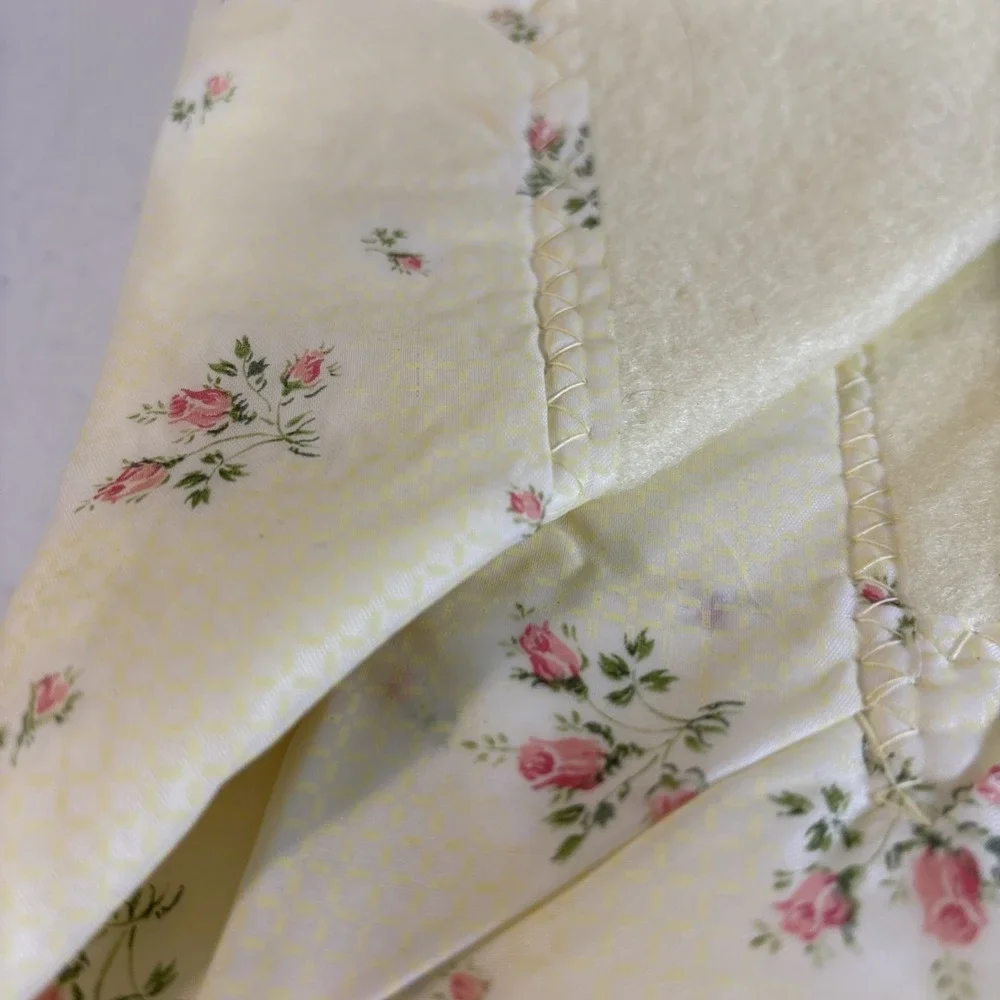 Montg‎ Wards Crib Blanket 36